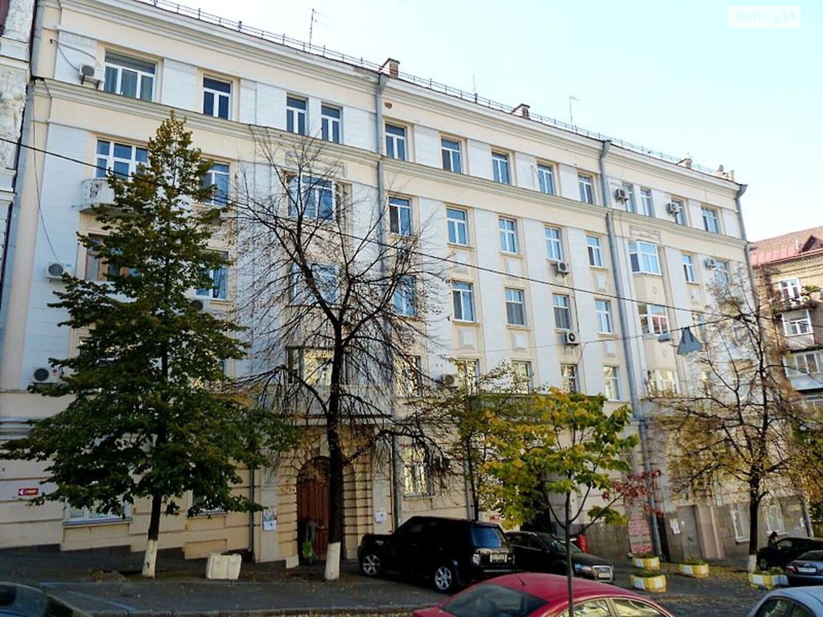 Продаж чотирикімнатної квартири в Києві, на вул. Лютеранська 4, район Липки фото 1 Продаж чотирикімнатної квартири в Києві, на вул. Лютеранська 4, район Липки фото 1