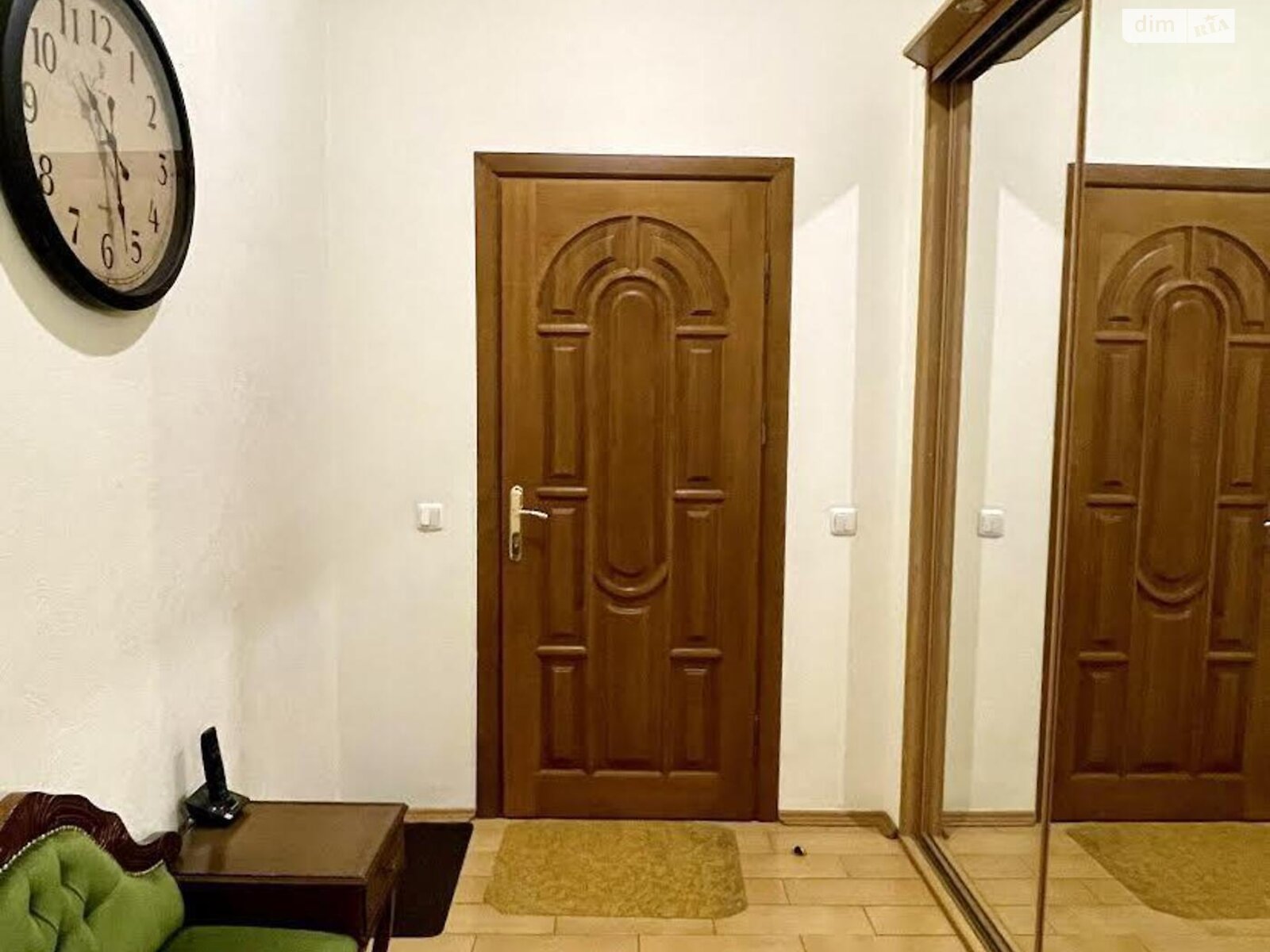 Продаж чотирикімнатної квартири в Києві, на вул. Лютеранська 4, район Липки фото 1 Продаж чотирикімнатної квартири в Києві, на вул. Лютеранська 4, район Липки фото 1