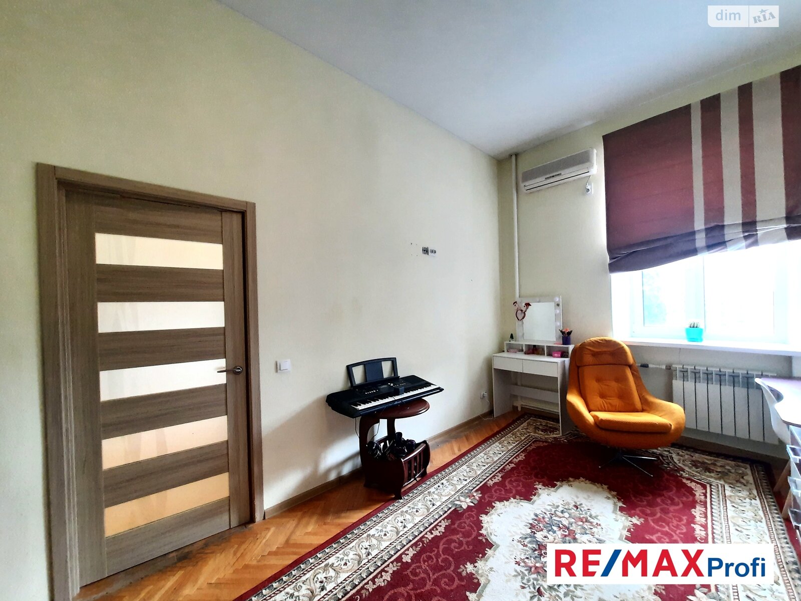 Продажа двухкомнатной квартиры в Киеве, на ул. Лютеранская 8, район Липки фото 1 Продажа двухкомнатной квартиры в Киеве, на ул. Лютеранская 8, район Липки фото 1