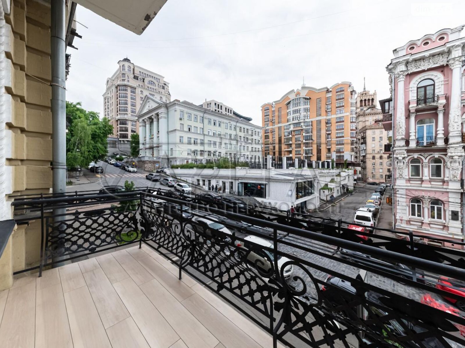 Продажа трехкомнатной квартиры в Киеве, на ул. Лютеранская 7/10, район Липки фото 1 Продажа трехкомнатной квартиры в Киеве, на ул. Лютеранская 7/10, район Липки фото 1