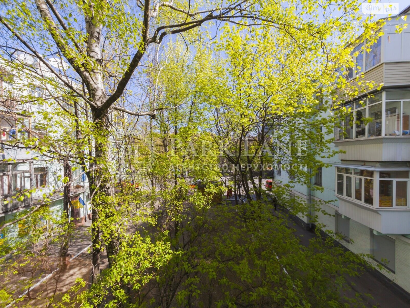 Продаж трикімнатної квартири в Києві, на вул. Михайла Грушевського 28/2, район Липки фото 1 Продаж трикімнатної квартири в Києві, на вул. Михайла Грушевського 28/2, район Липки фото 1