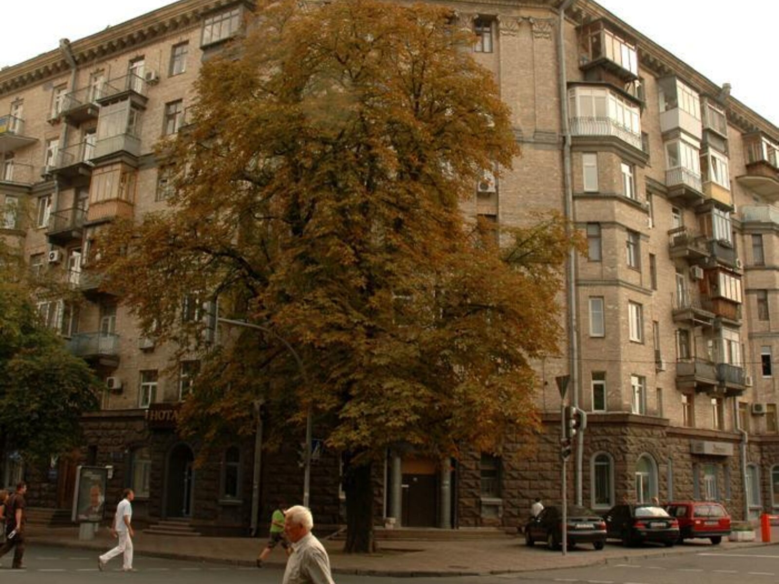 Продажа двухкомнатной квартиры в Киеве, на ул. Михайла Грушевского 34/1, район Липки фото 1 Продажа двухкомнатной квартиры в Киеве, на ул. Михайла Грушевского 34/1, район Липки фото 1