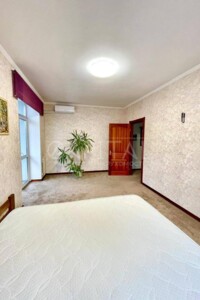 Продажа двухкомнатной квартиры в Киеве, на ул. Пылыпа Орлика 24/1, район Липки фото 2