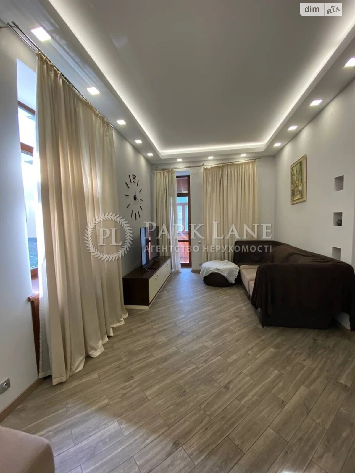 Продажа трехкомнатной квартиры в Киеве, на ул. Пылыпа Орлика 22/2, район Липки фото 1