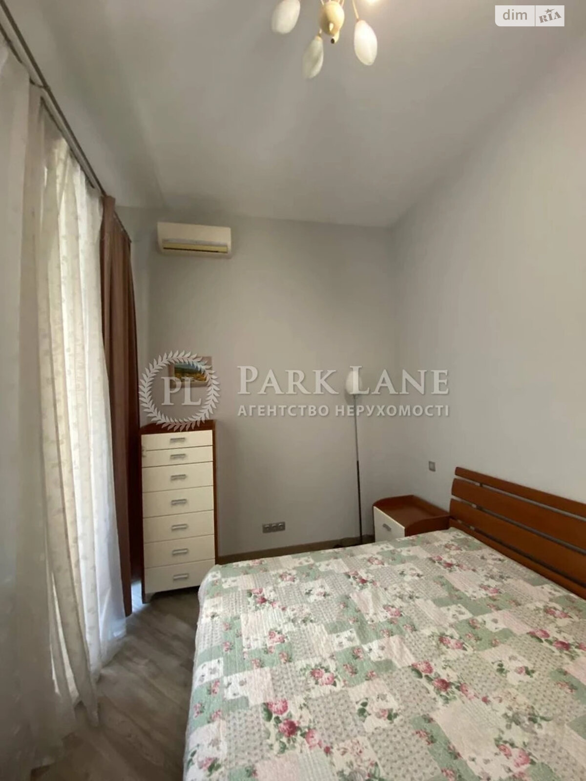 Продажа трехкомнатной квартиры в Киеве, на ул. Пылыпа Орлика 22/2, район Липки фото 1