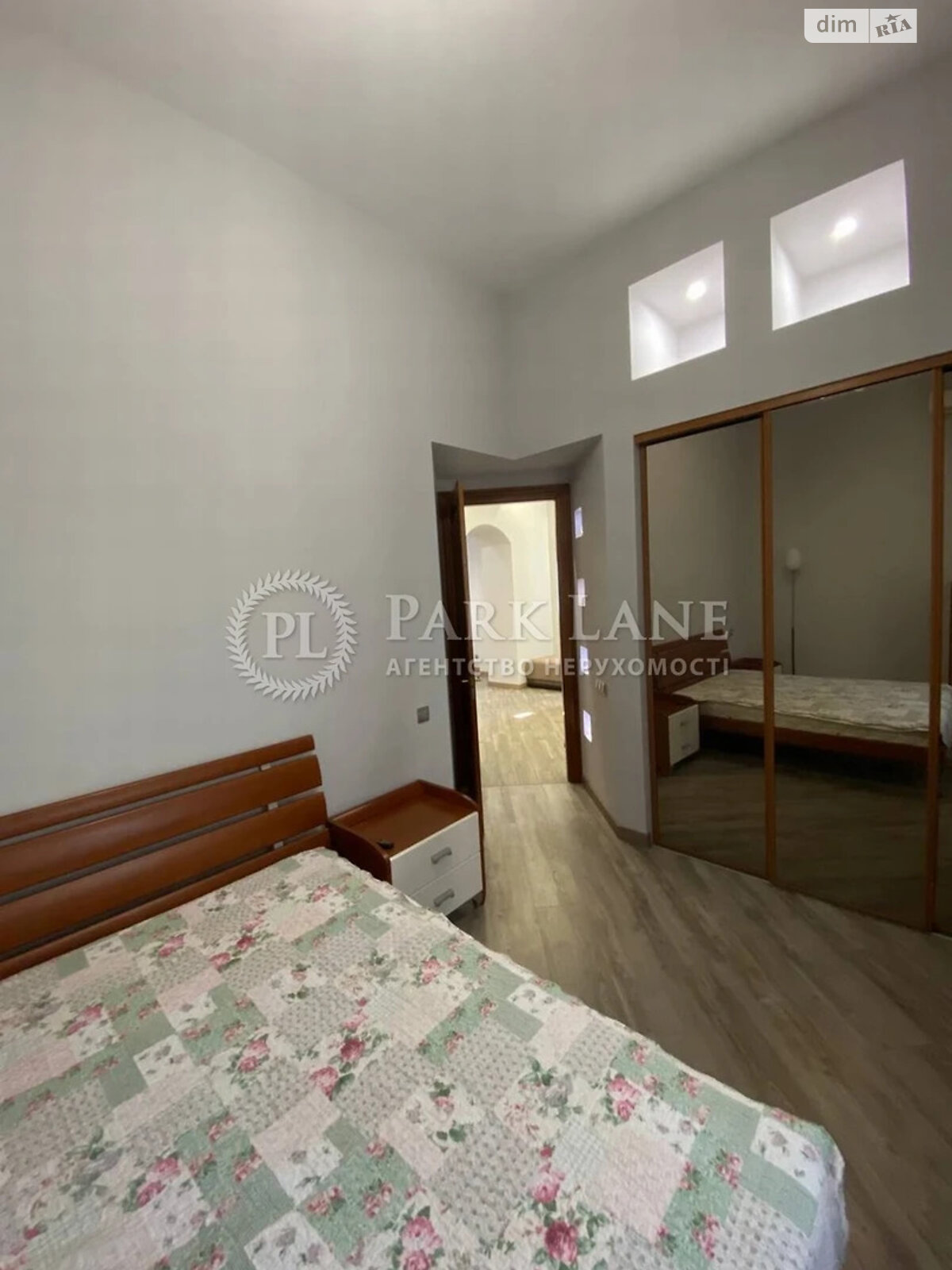 Продажа трехкомнатной квартиры в Киеве, на ул. Пылыпа Орлика 22/2, район Липки фото 1