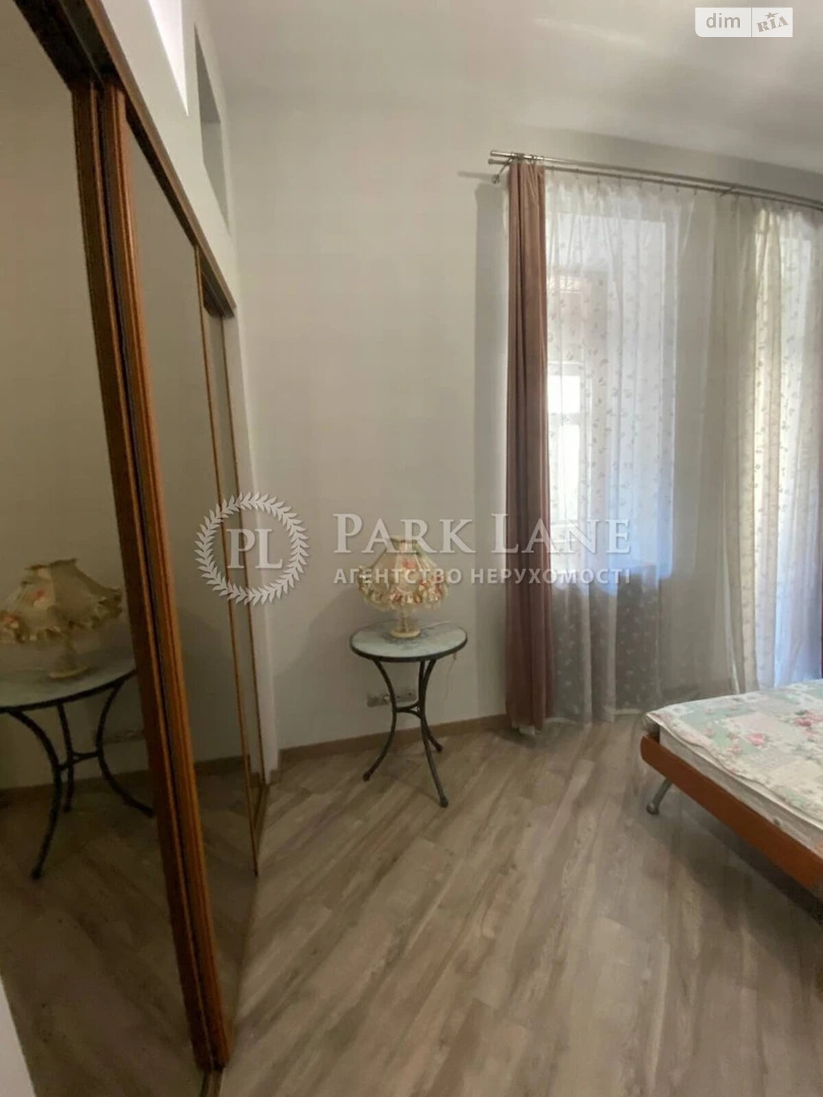 Продажа трехкомнатной квартиры в Киеве, на ул. Пылыпа Орлика 22/2, район Липки фото 1