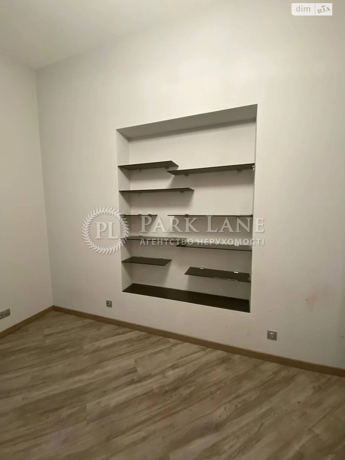 Продажа трехкомнатной квартиры в Киеве, на ул. Пылыпа Орлика 22/2, район Липки фото 1