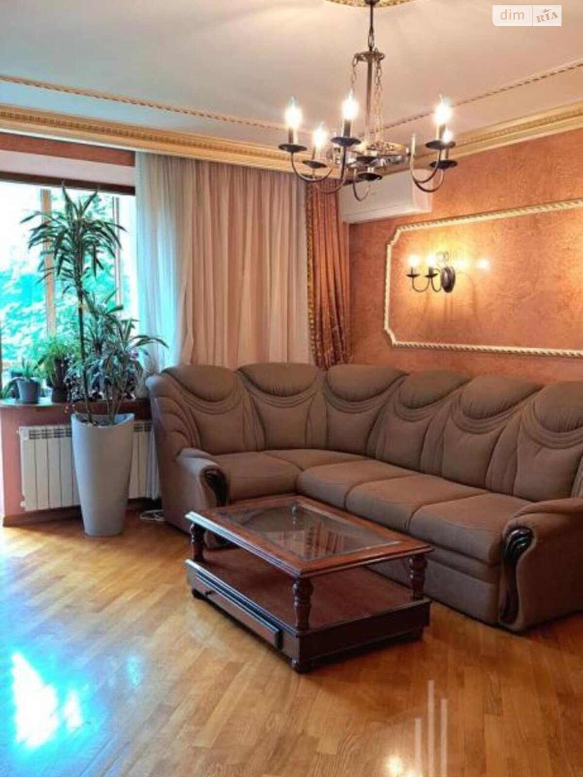 Продажа двухкомнатной квартиры в Киеве, на ул. Шелковичная 20, район Липки фото 1
