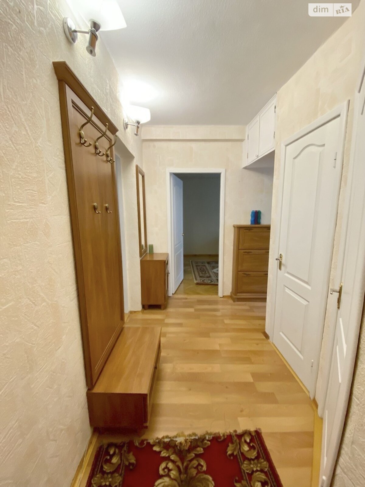 Продажа трехкомнатной квартиры в Киеве, на ул. Академика Богомольца 8А, район Липки фото 1 Продажа трехкомнатной квартиры в Киеве, на ул. Академика Богомольца 8А, район Липки фото 1