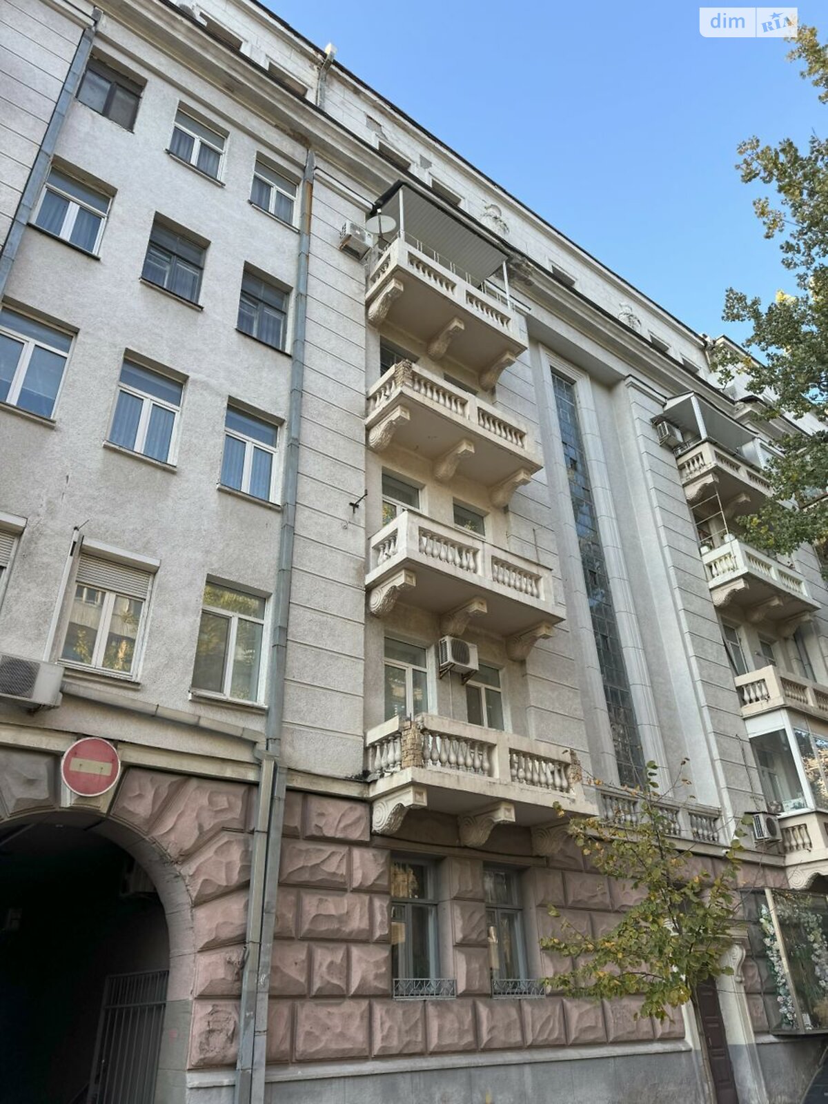 Продажа трехкомнатной квартиры в Киеве, на ул. Шелковичная 32/34, район Липки фото 1 Продажа трехкомнатной квартиры в Киеве, на ул. Шелковичная 32/34, район Липки фото 1