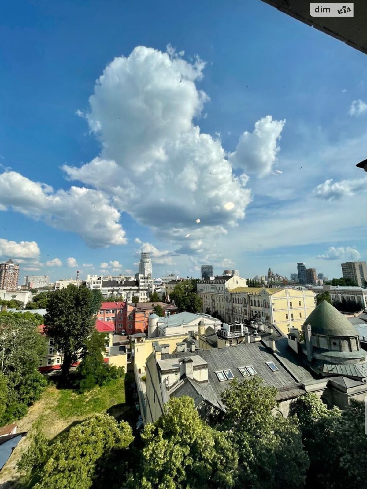 Продажа трехкомнатной квартиры в Киеве, на ул. Шелковичная 20, район Липки фото 1 Продажа трехкомнатной квартиры в Киеве, на ул. Шелковичная 20, район Липки фото 1