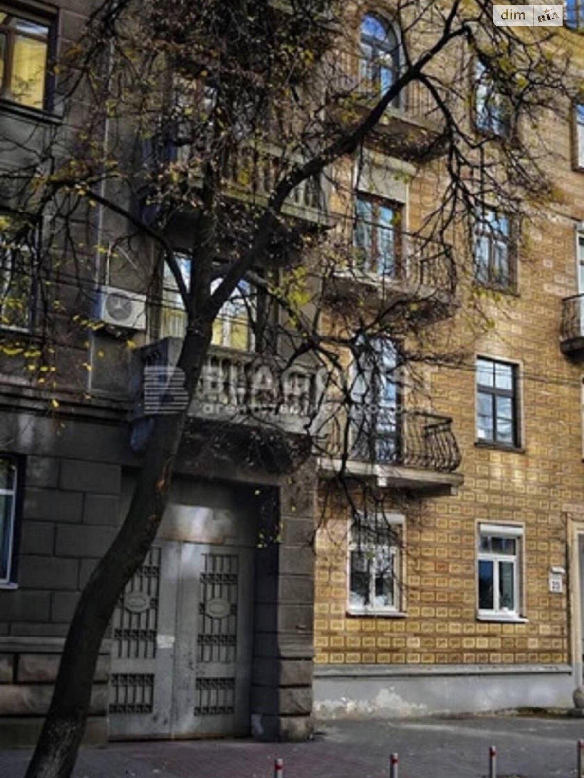 Продажа однокомнатной квартиры в Киеве, на ул. Шелковичная 20, район Липки фото 1 Продажа однокомнатной квартиры в Киеве, на ул. Шелковичная 20, район Липки фото 1