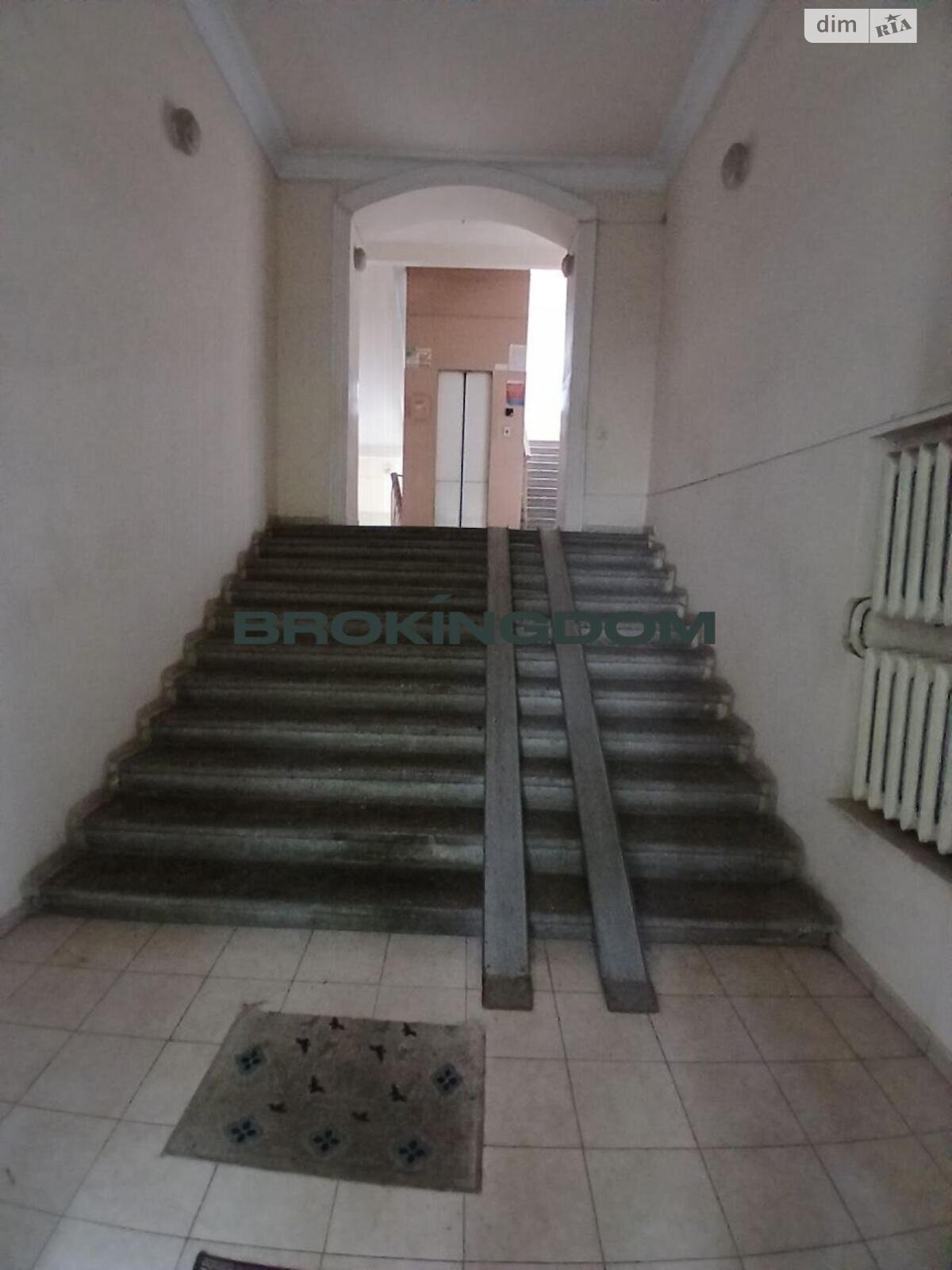 Продажа трехкомнатной квартиры в Киеве, на ул. Шелковичная 13/2, район Липки фото 1 Продажа трехкомнатной квартиры в Киеве, на ул. Шелковичная 13/2, район Липки фото 1