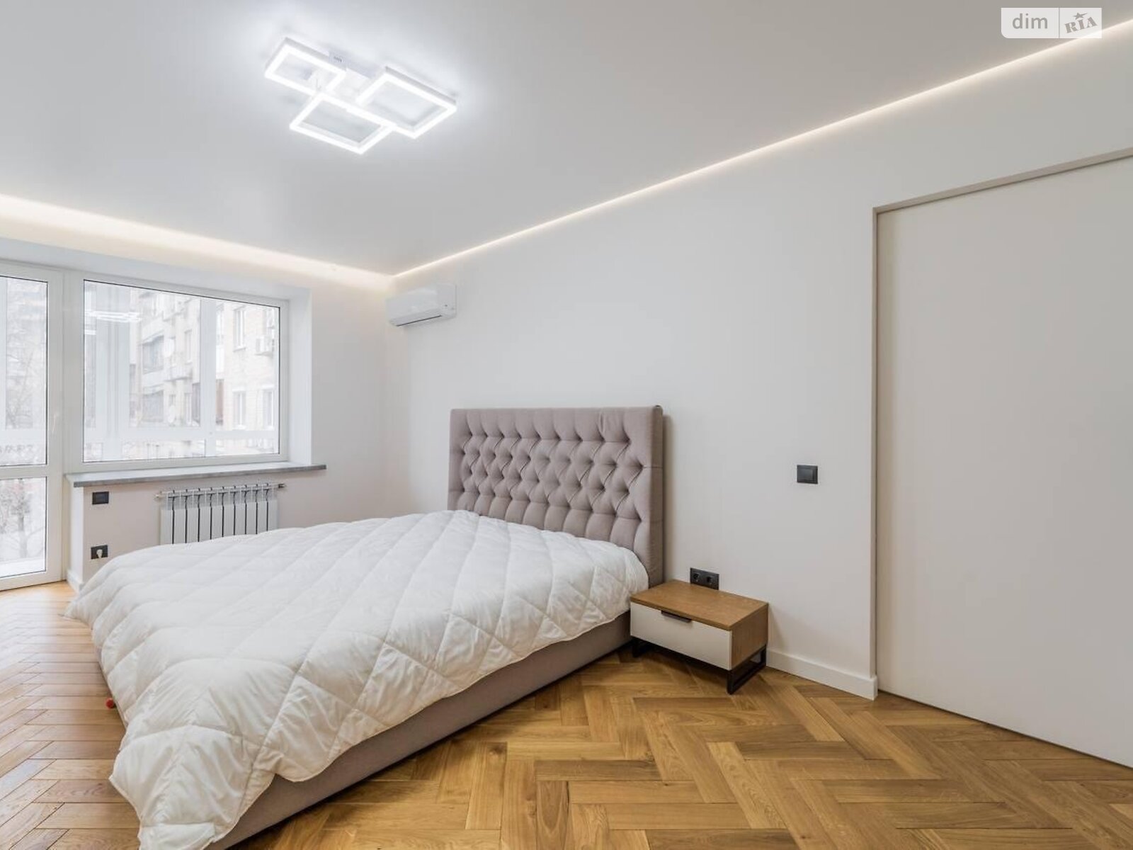 Продаж двокімнатної квартири в Києві, на вул. Шовковична 48, район Липки фото 1