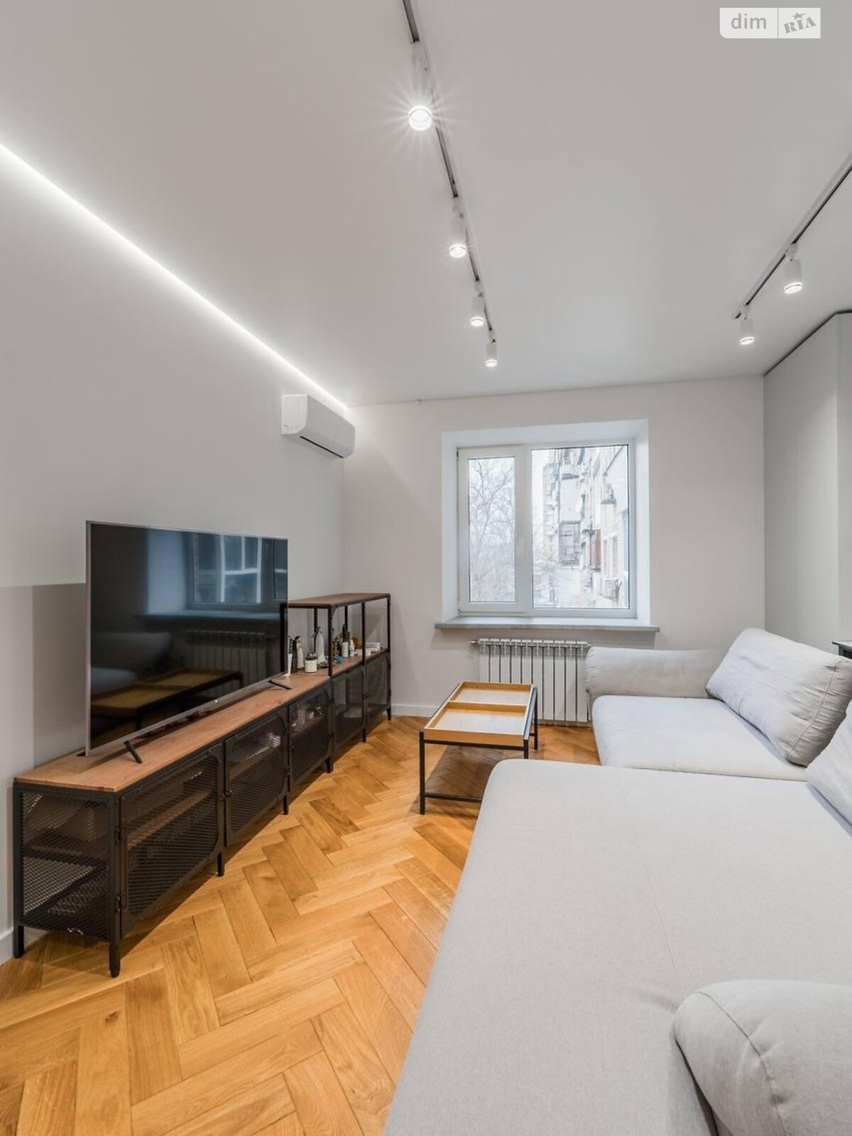 Продаж двокімнатної квартири в Києві, на вул. Шовковична 48, район Липки фото 1