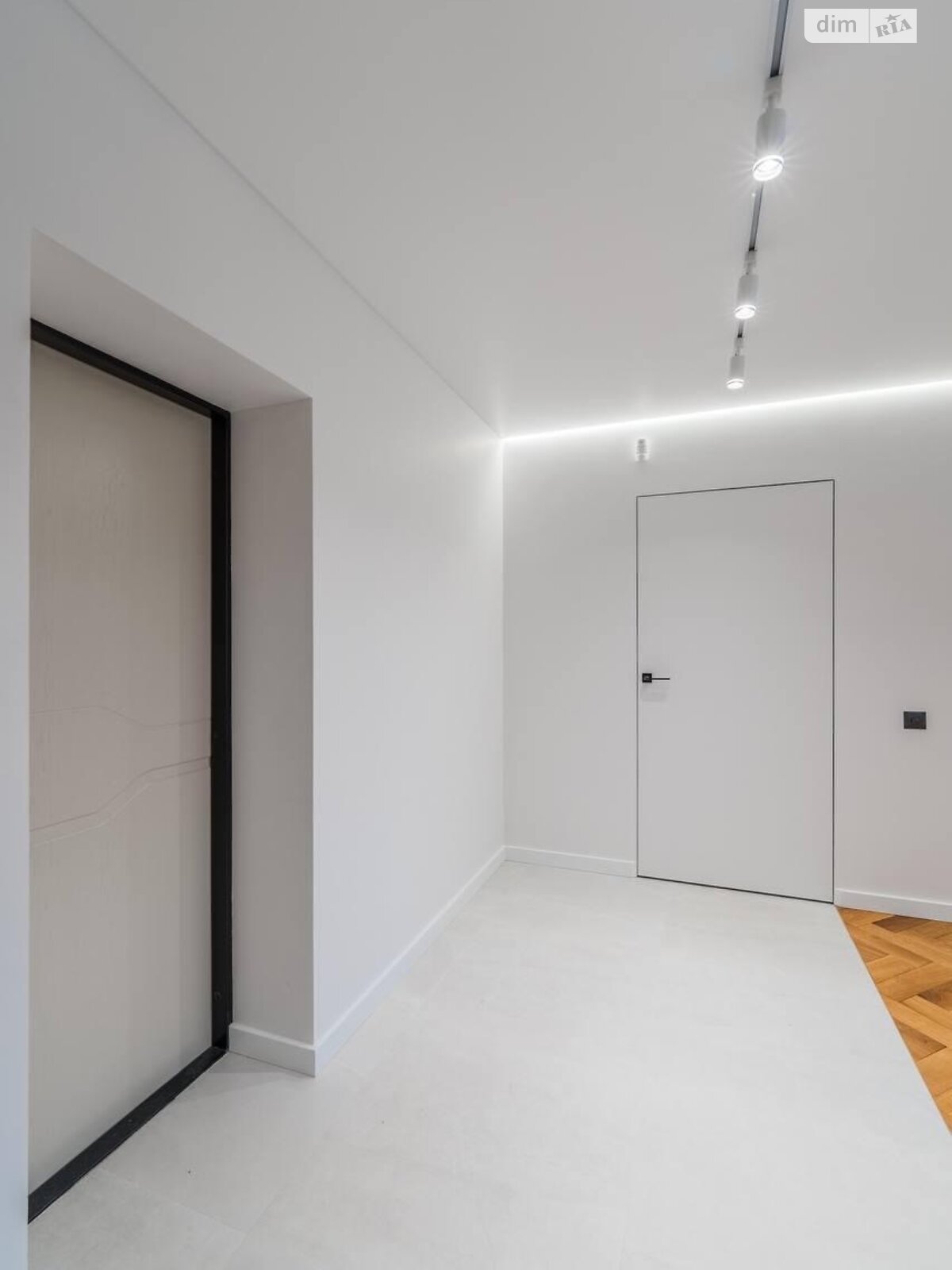 Продаж двокімнатної квартири в Києві, на вул. Шовковична 48, район Липки фото 1