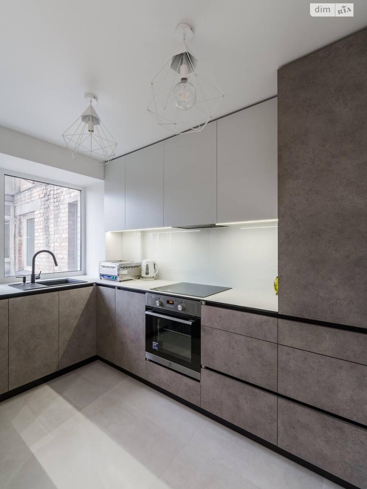 Продаж двокімнатної квартири в Києві, на вул. Шовковична 48, район Липки фото 1