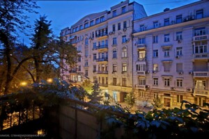 Продажа трехкомнатной квартиры в Киеве, на ул. Шелковичная 29, район Липки фото 2 Продажа трехкомнатной квартиры в Киеве, на ул. Шелковичная 29, район Липки фото 2