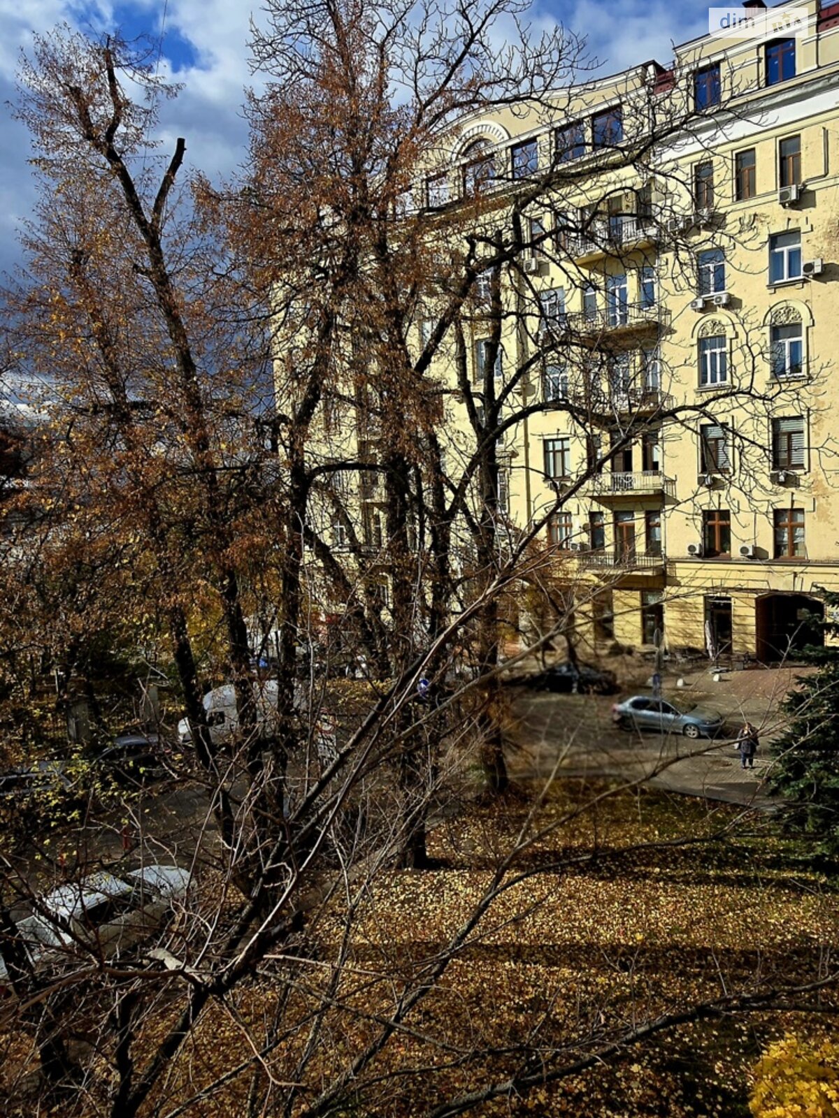 Продажа трехкомнатной квартиры в Киеве, на ул. Шелковичная 29, район Липки фото 1 Продажа трехкомнатной квартиры в Киеве, на ул. Шелковичная 29, район Липки фото 1