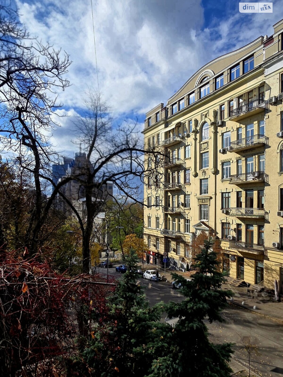 Продажа трехкомнатной квартиры в Киеве, на ул. Шелковичная 29, район Липки фото 1 Продажа трехкомнатной квартиры в Киеве, на ул. Шелковичная 29, район Липки фото 1