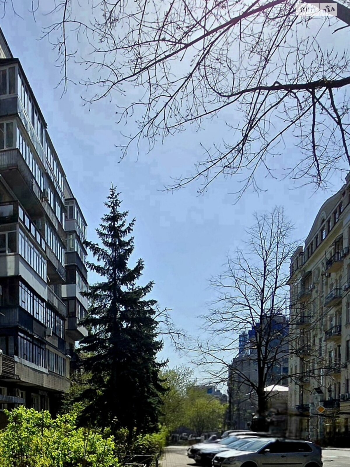 Продажа трехкомнатной квартиры в Киеве, на ул. Шелковичная 29, район Липки фото 1 Продажа трехкомнатной квартиры в Киеве, на ул. Шелковичная 29, район Липки фото 1