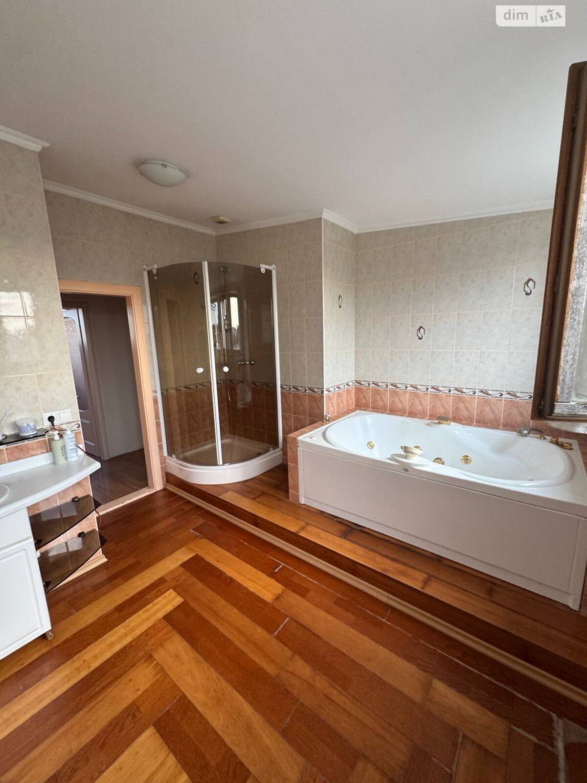 Продажа четырехкомнатной квартиры в Киеве, на ул. Шелковичная 32/34, район Липки фото 1