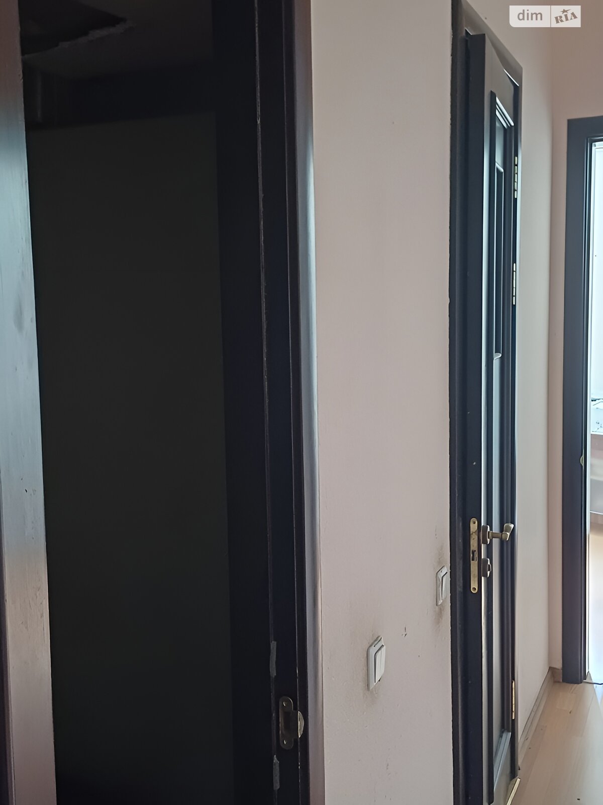 Продаж десятикімнатної квартири в Києві, на вул. Заньковецької 2/5, район Липки фото 1 Продаж десятикімнатної квартири в Києві, на вул. Заньковецької 2/5, район Липки фото 1