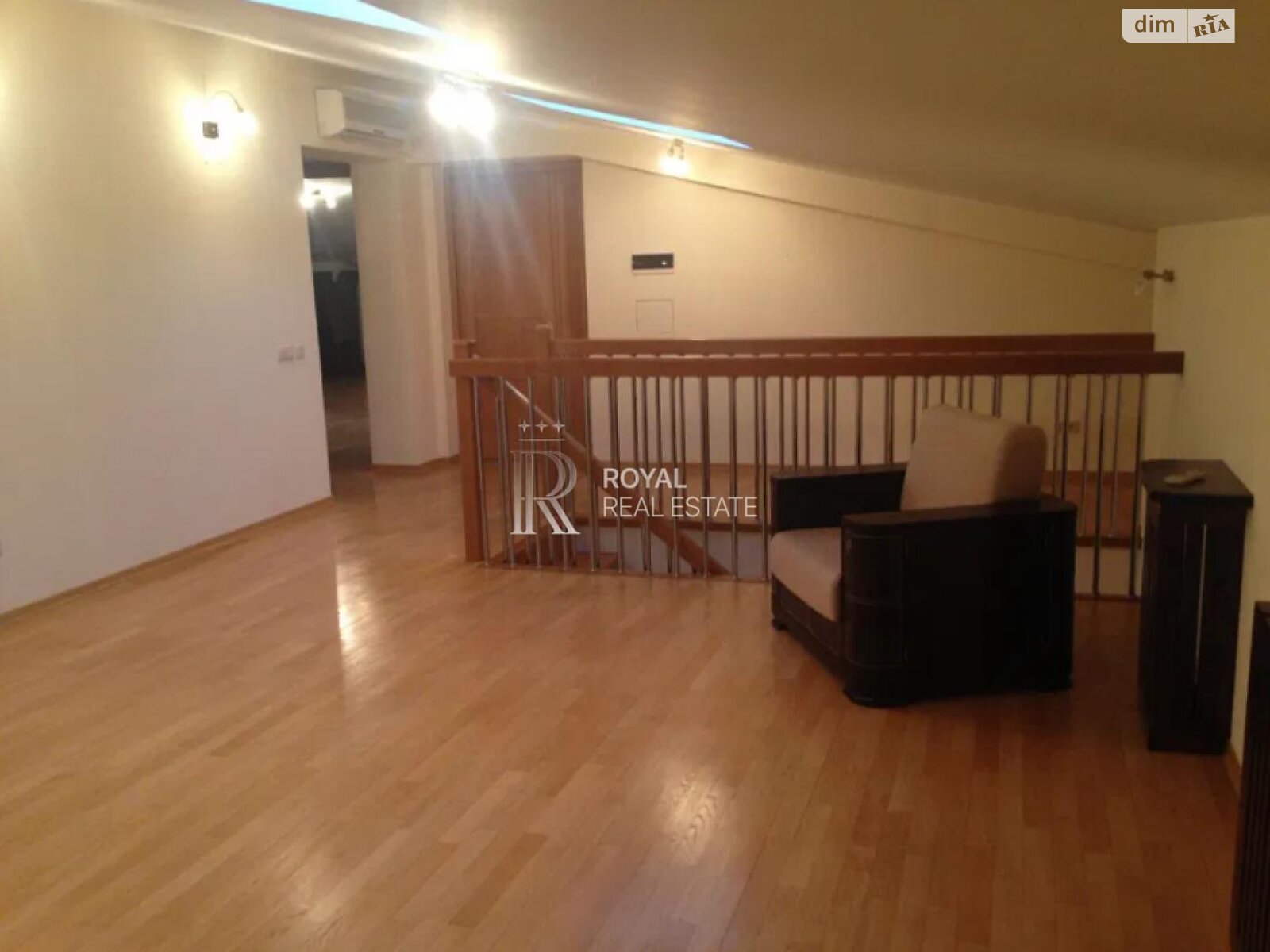 Продажа четырехкомнатной квартиры в Киеве, на ул. Дарвина 3, район Липки фото 1