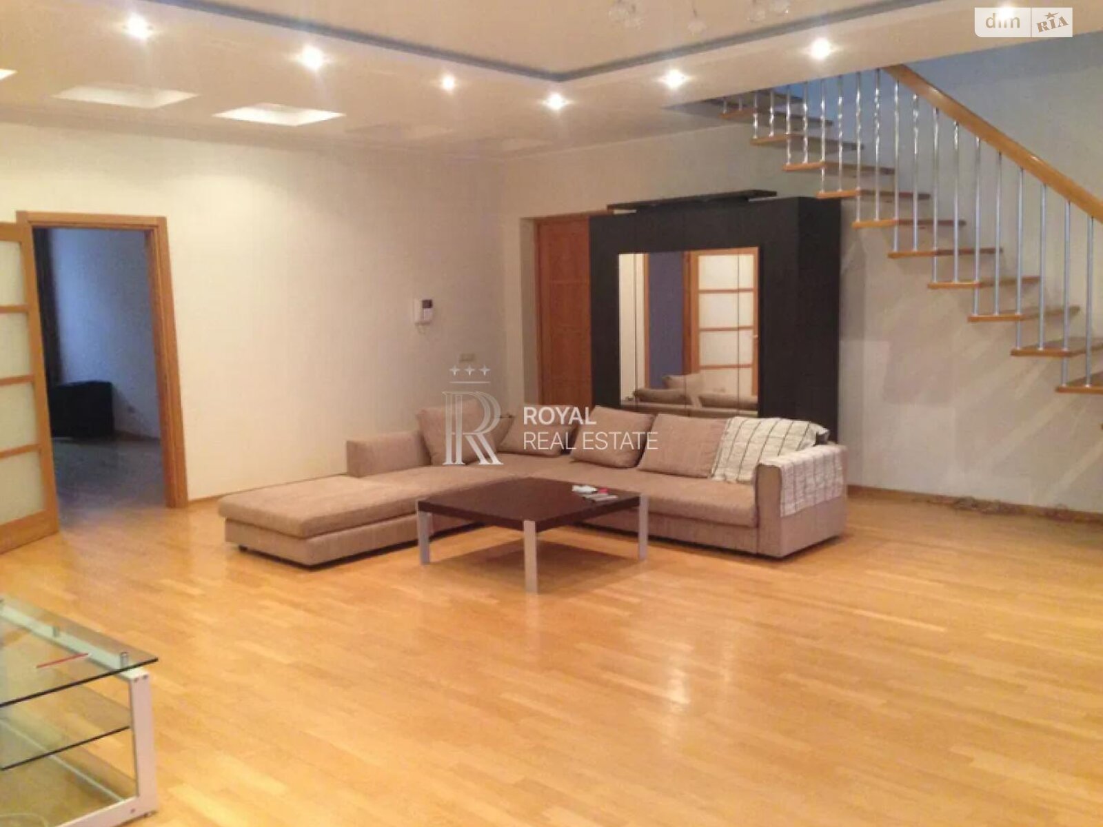 Продажа четырехкомнатной квартиры в Киеве, на ул. Дарвина 3, район Липки фото 1