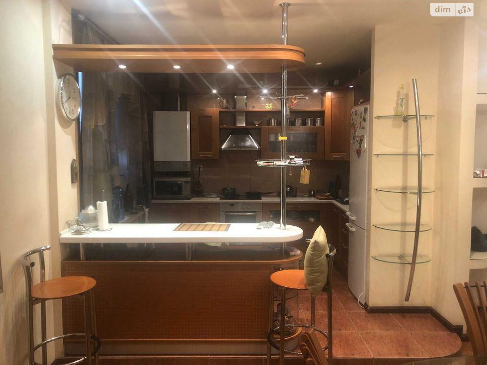 Продажа пятикомнатной квартиры в Киеве, на ул. Белорусская 5, район Лукьяновка фото 1 Продажа пятикомнатной квартиры в Киеве, на ул. Белорусская 5, район Лукьяновка фото 1