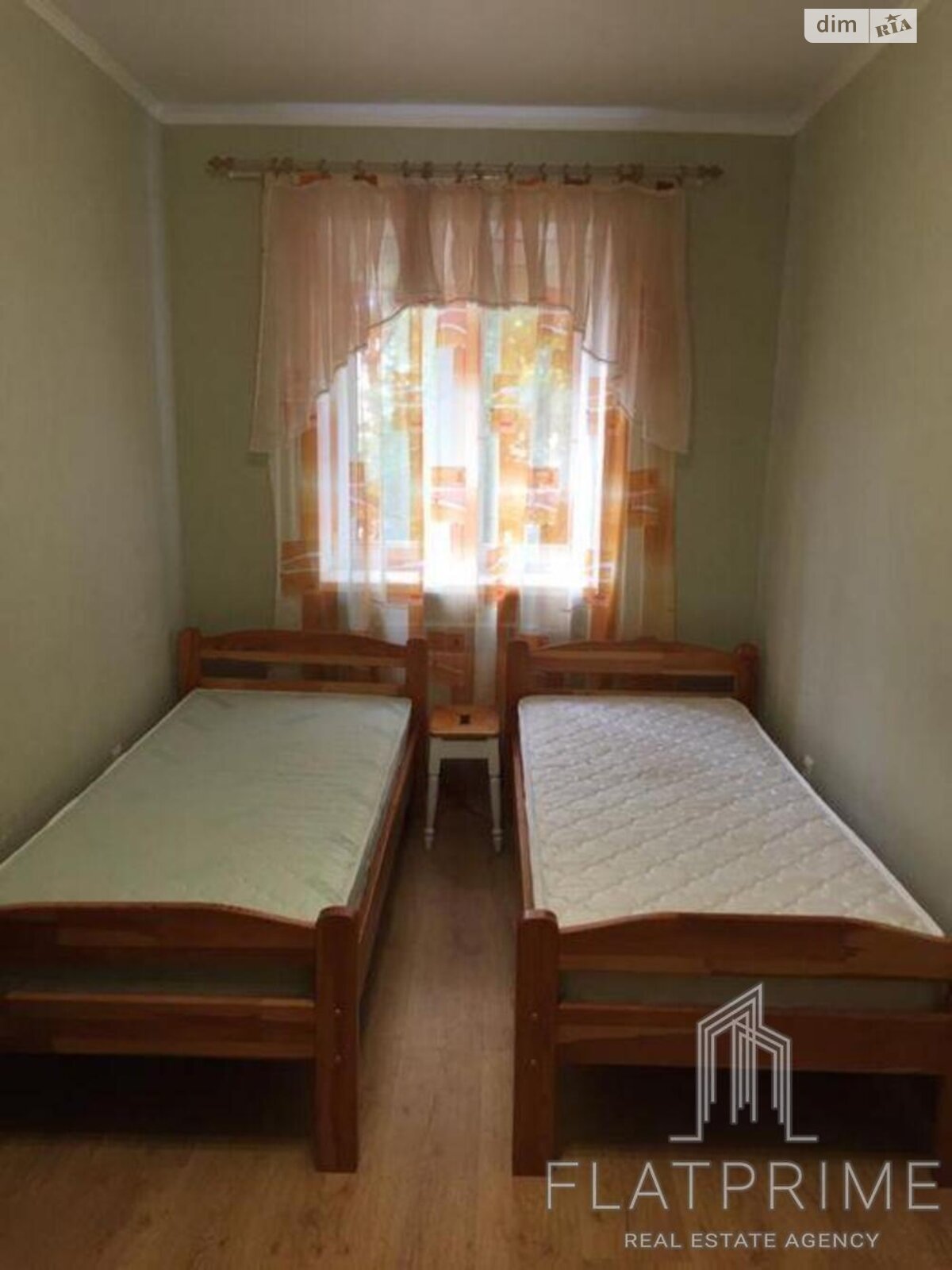Продаж трикімнатної квартири в Києві, на вул. Дегтярівська 28, район Лук'янівка фото 1 Продаж трикімнатної квартири в Києві, на вул. Дегтярівська 28, район Лук'янівка фото 1