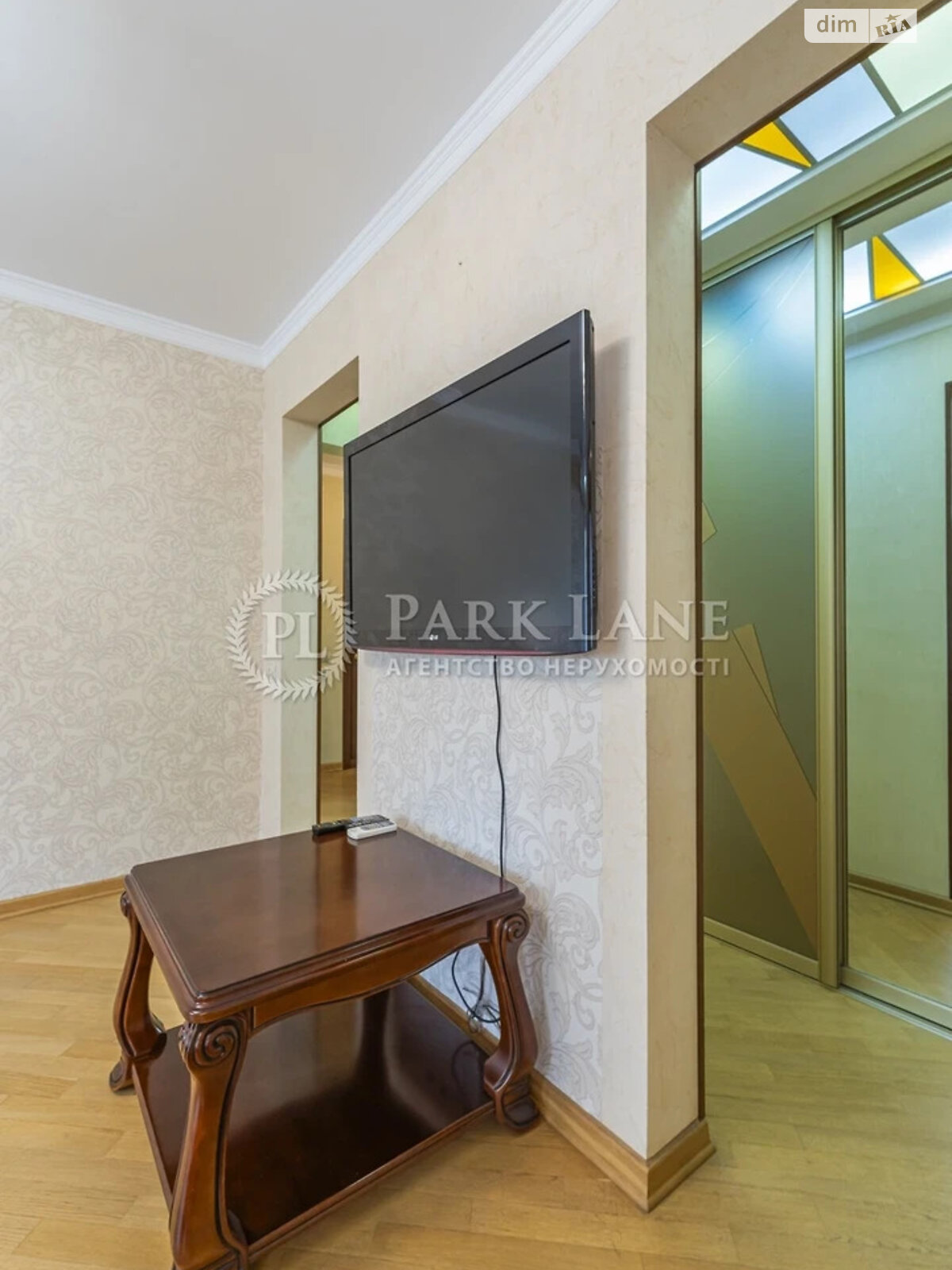 Продажа трехкомнатной квартиры в Киеве, на ул. Дегтяревская 30В, район Лукьяновка фото 1 Продажа трехкомнатной квартиры в Киеве, на ул. Дегтяревская 30В, район Лукьяновка фото 1