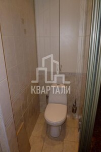 Продажа двухкомнатной квартиры в Киеве, на ул. Деревлянская 2/6, район Лукьяновка фото 2