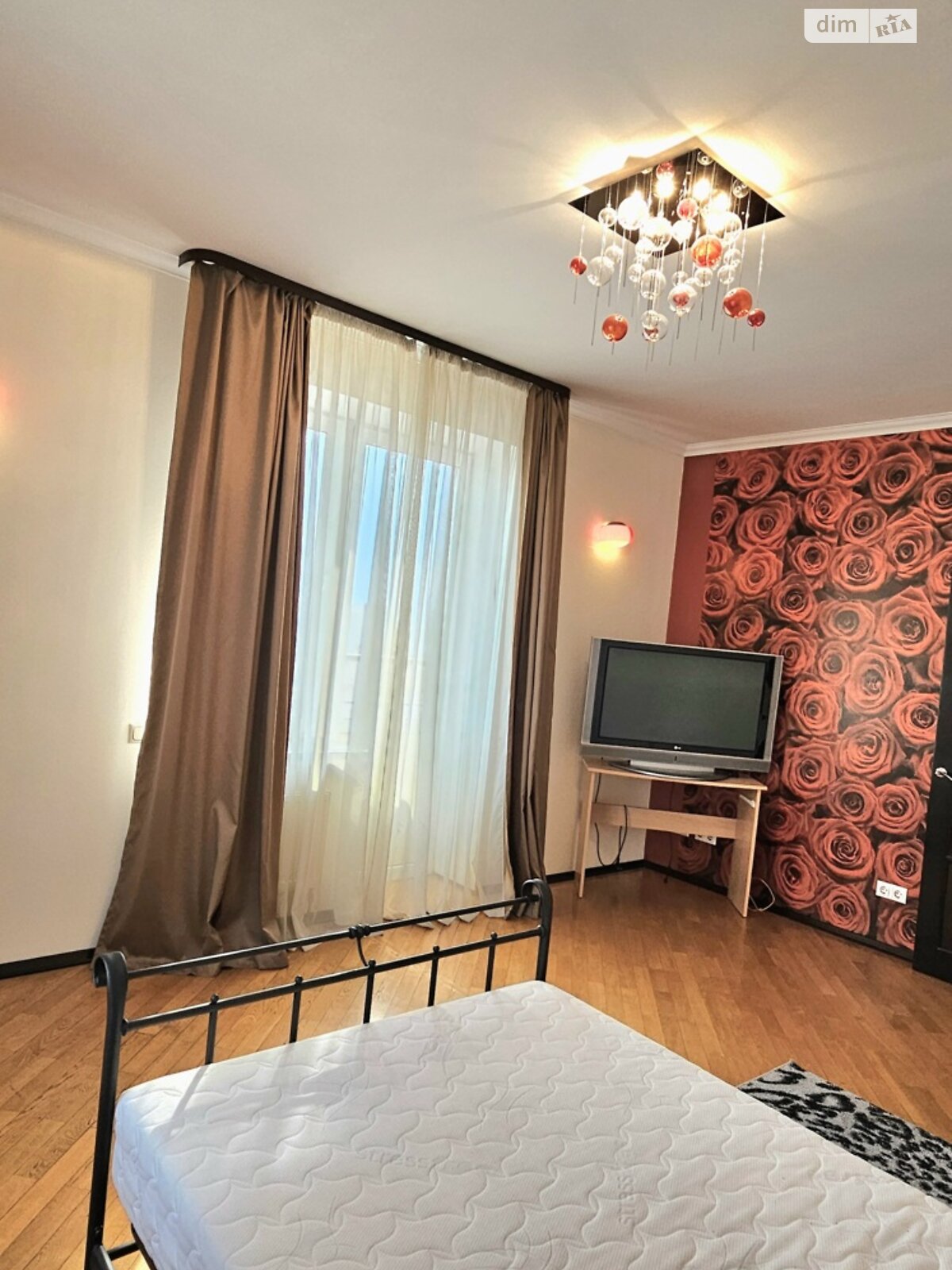 Продажа трехкомнатной квартиры в Киеве, на ул. Сечевых Стрельцов 52А, район Лукьяновка фото 1 Продажа трехкомнатной квартиры в Киеве, на ул. Сечевых Стрельцов 52А, район Лукьяновка фото 1