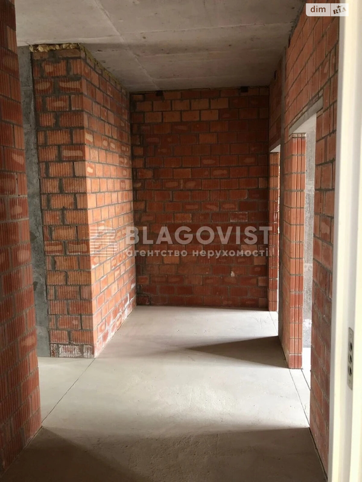 Продаж трикімнатної квартири в Києві, на вул. Ґарета Джонса 12, район Лук'янівка фото 1 Продаж трикімнатної квартири в Києві, на вул. Ґарета Джонса 12, район Лук'янівка фото 1