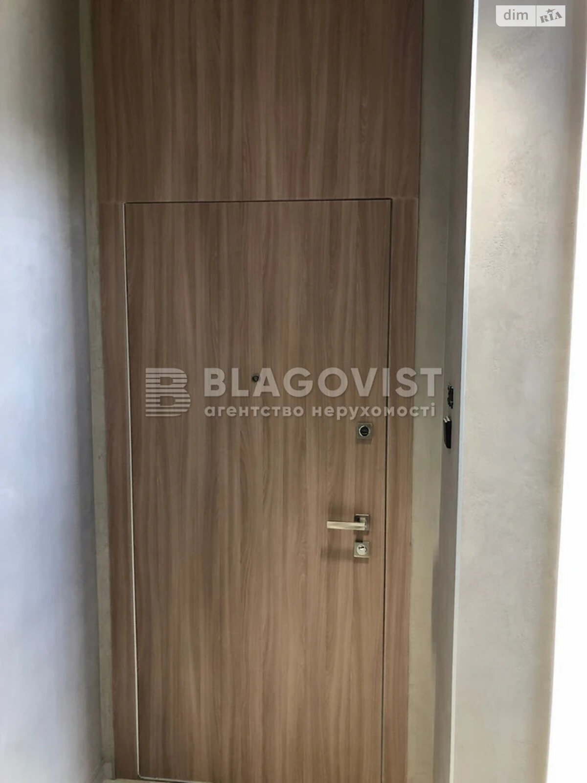 Продаж трикімнатної квартири в Києві, на вул. Ґарета Джонса 12, район Лук'янівка фото 1 Продаж трикімнатної квартири в Києві, на вул. Ґарета Джонса 12, район Лук'янівка фото 1