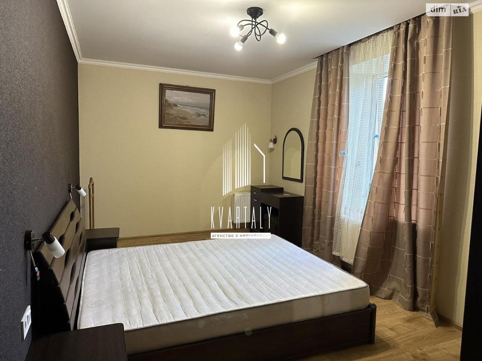 Продаж двокімнатної квартири в Києві, на вул. Герцена 35, район Лук'янівка фото 1 Продаж двокімнатної квартири в Києві, на вул. Герцена 35, район Лук'янівка фото 1
