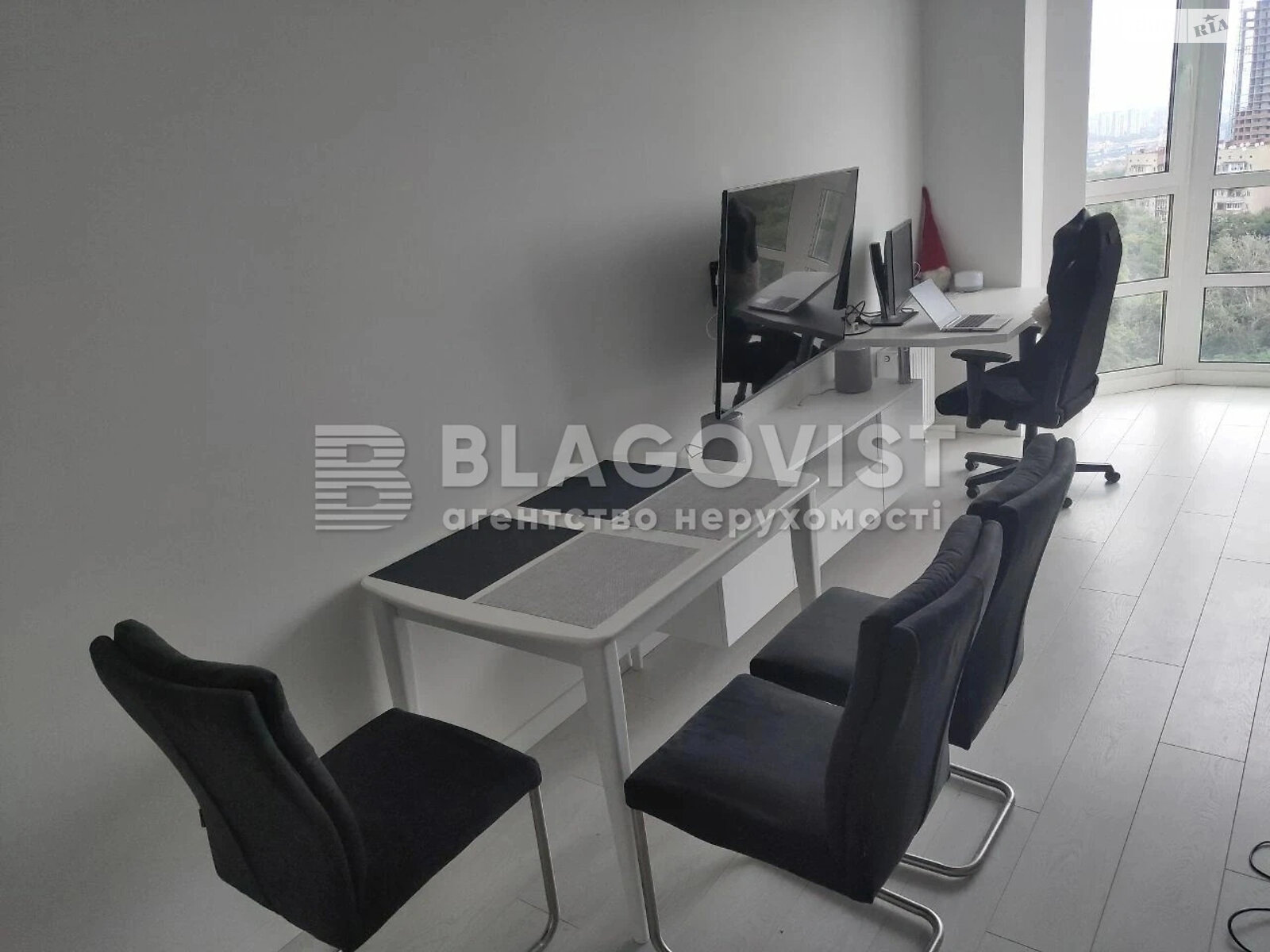 Продажа двухкомнатной квартиры в Киеве, на ул. Герцена 35, район Лукьяновка фото 1 Продажа двухкомнатной квартиры в Киеве, на ул. Герцена 35, район Лукьяновка фото 1