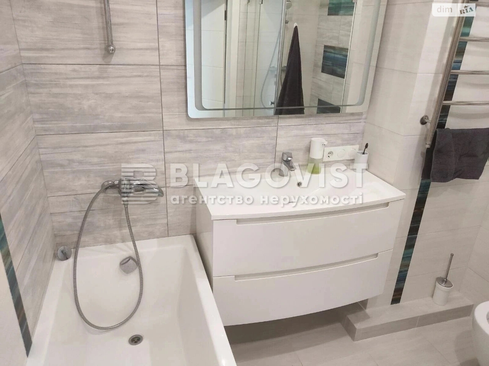 Продажа двухкомнатной квартиры в Киеве, на ул. Герцена 35, район Лукьяновка фото 1 Продажа двухкомнатной квартиры в Киеве, на ул. Герцена 35, район Лукьяновка фото 1