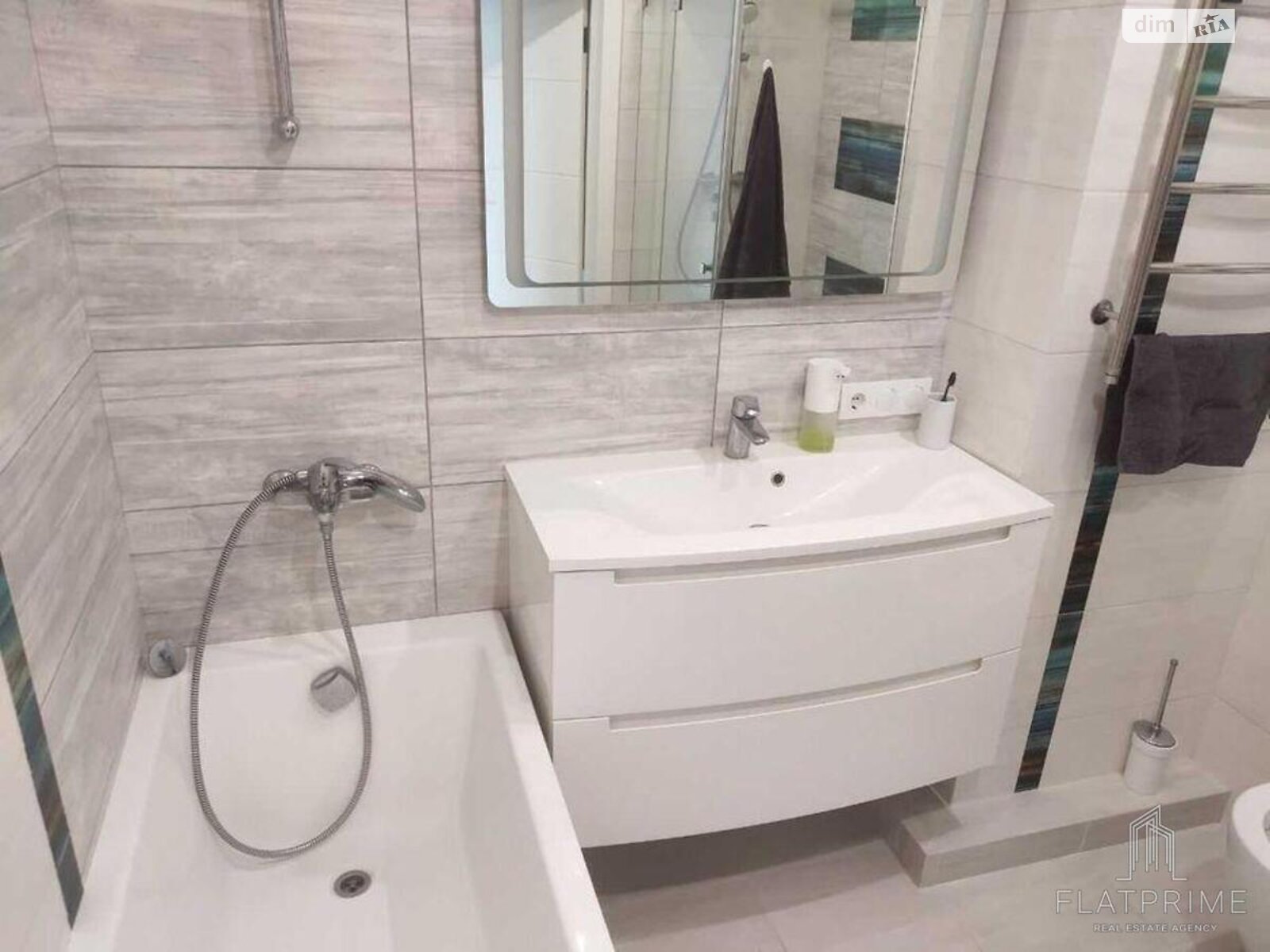 Продажа двухкомнатной квартиры в Киеве, на ул. Герцена 35, район Лукьяновка фото 1 Продажа двухкомнатной квартиры в Киеве, на ул. Герцена 35, район Лукьяновка фото 1