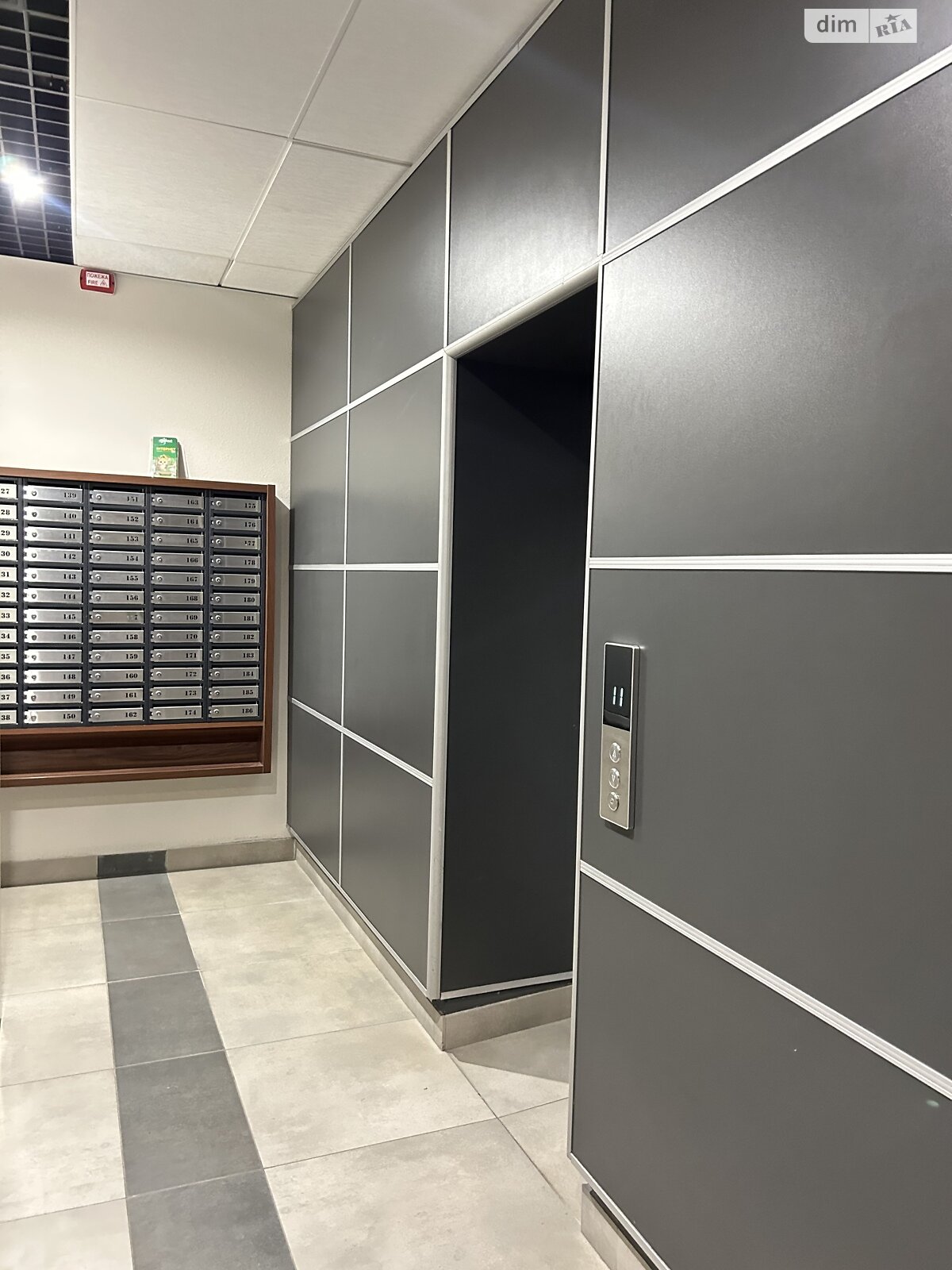 Продаж однокімнатної квартири в Києві, на вул. Нагірна 18/16, район Лук'янівка фото 1 Продаж однокімнатної квартири в Києві, на вул. Нагірна 18/16, район Лук'янівка фото 1