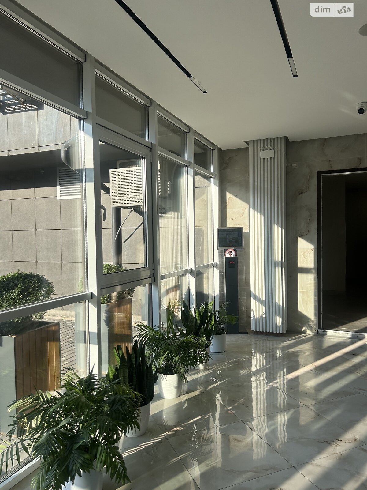 Продаж однокімнатної квартири в Києві, на вул. Нагірна 18/16, район Лук'янівка фото 1 Продаж однокімнатної квартири в Києві, на вул. Нагірна 18/16, район Лук'янівка фото 1