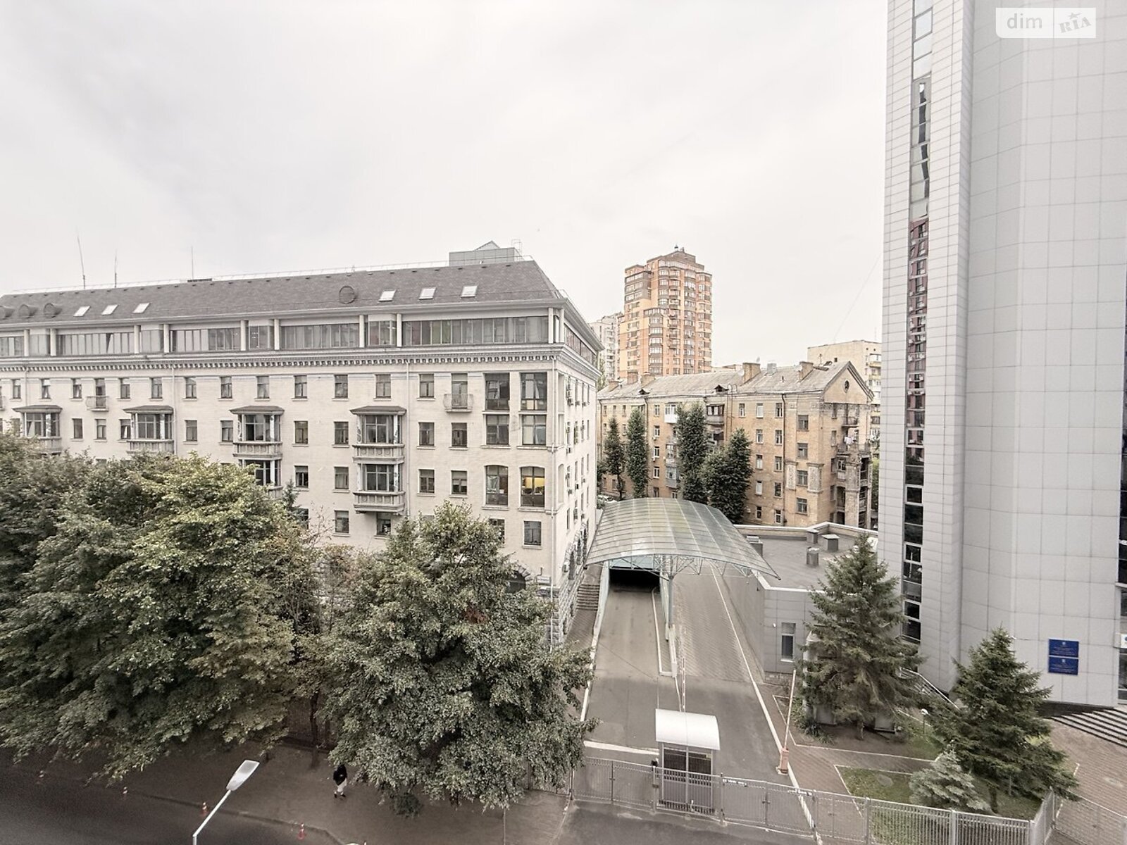 Продажа трехкомнатной квартиры в Киеве, на ул. Николая Кравченко 24, район Лукьяновка фото 1 Продажа трехкомнатной квартиры в Киеве, на ул. Николая Кравченко 24, район Лукьяновка фото 1