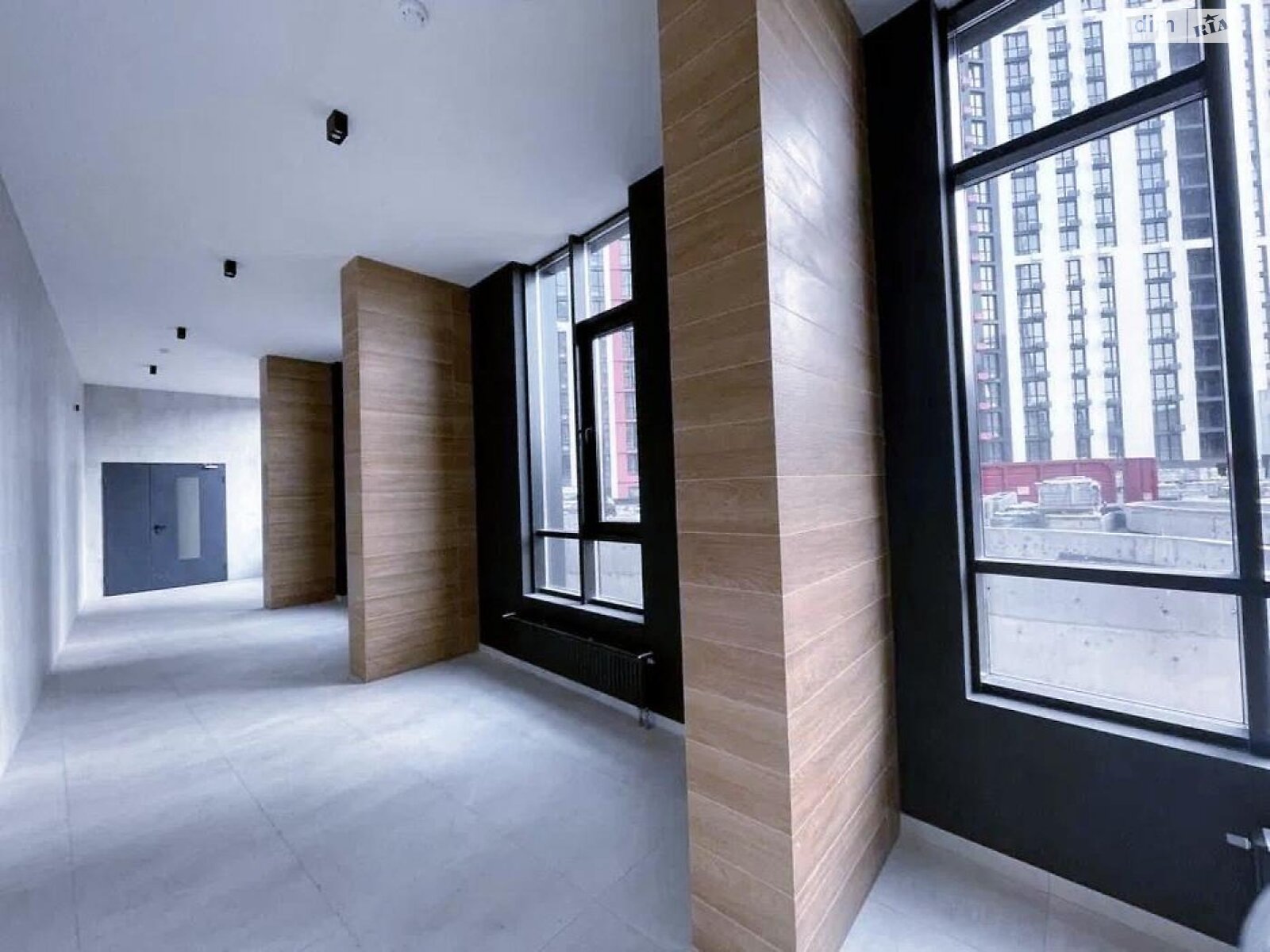 Продажа трехкомнатной квартиры в Киеве, на ул. Николая Кравченко 24, район Лукьяновка фото 1