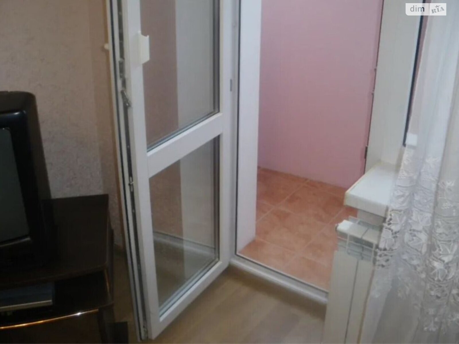 Продаж однокімнатної квартири в Києві, на вул. Платона Майбороди 5/9, район Лук'янівка фото 1 Продаж однокімнатної квартири в Києві, на вул. Платона Майбороди 5/9, район Лук'янівка фото 1