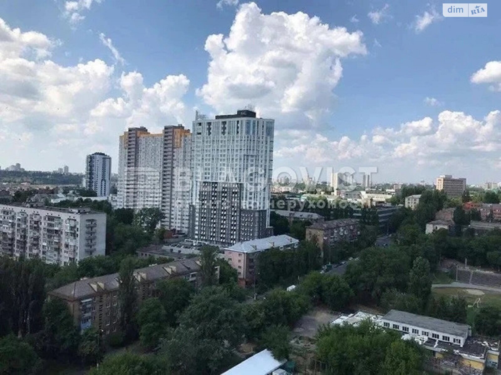 Продажа трехкомнатной квартиры в Киеве, на ул. Вячеслава Черновола, район Лукьяновка фото 1 Продажа трехкомнатной квартиры в Киеве, на ул. Вячеслава Черновола, район Лукьяновка фото 1