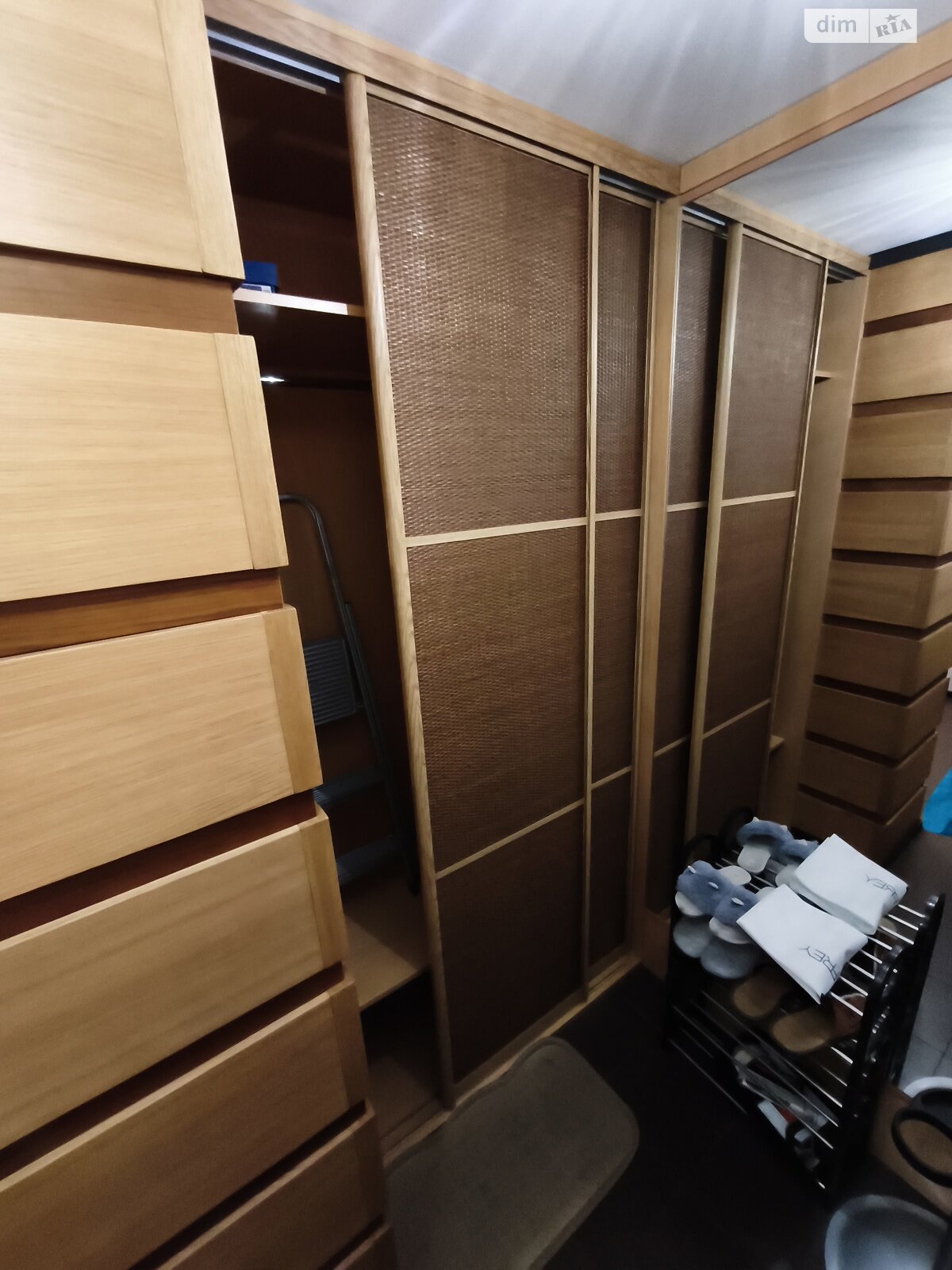 Продаж трикімнатної квартири в Києві, на вул. В'ячеслава Чорновола 20, район Шевченківський фото 1