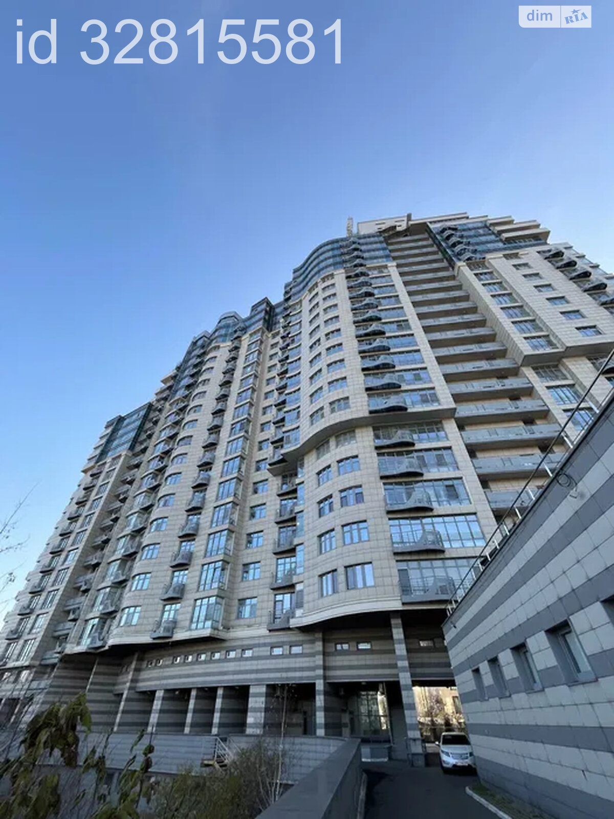 Продажа трехкомнатной квартиры в Киеве, на ул. Юрия Ильенко 18Б, район Лукьяновка фото 1