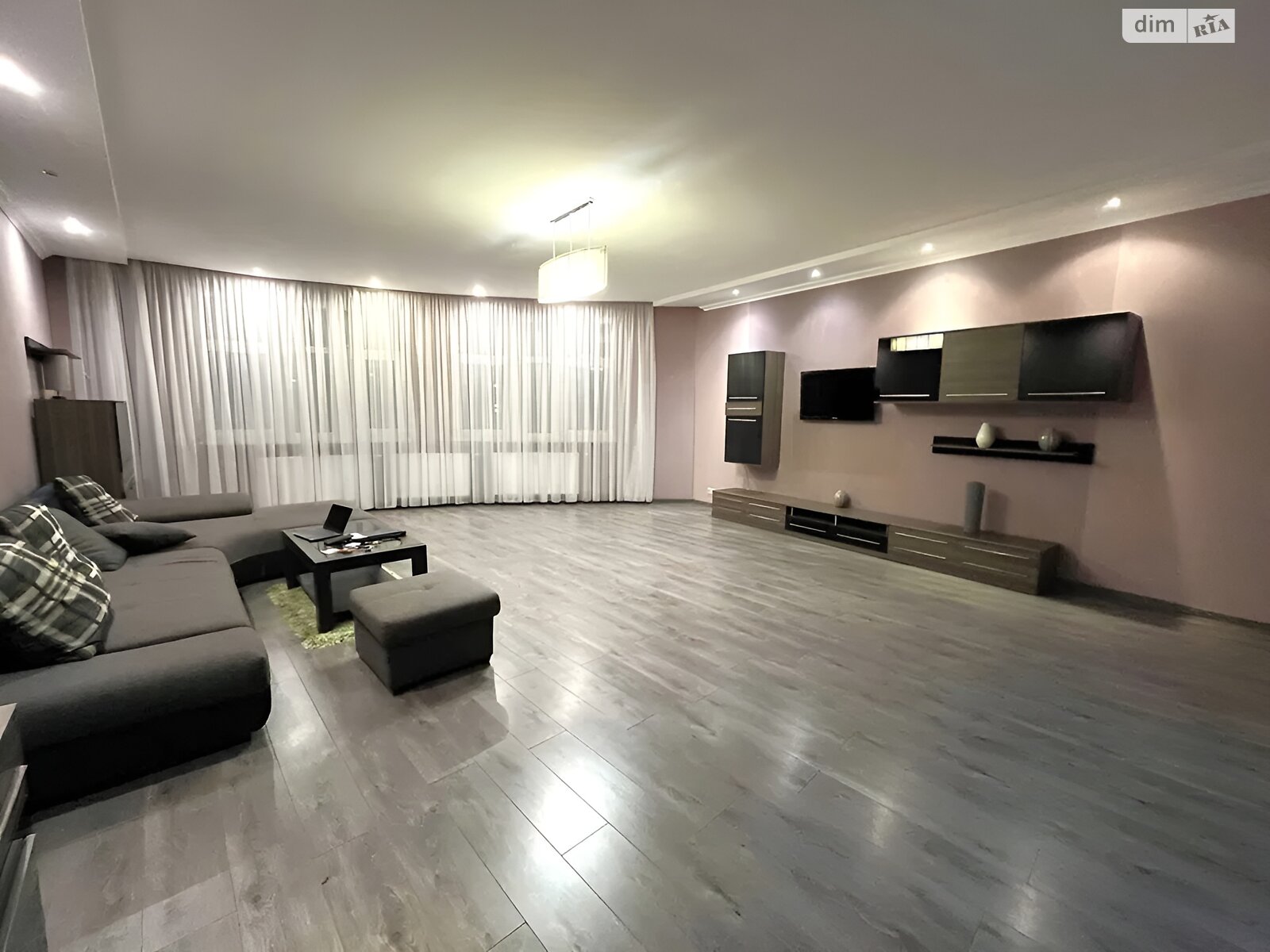 Продажа трехкомнатной квартиры в Киеве, на ул. Юрия Ильенко 18Б, район Лукьяновка фото 1